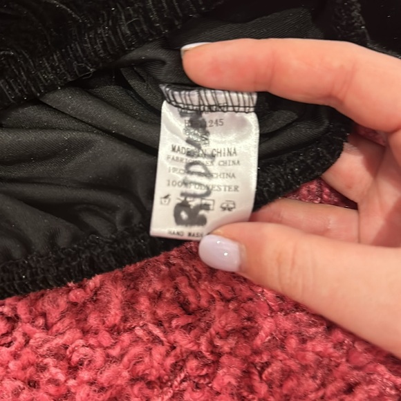 Off the shoulder velvet top - Picture 4 of 4